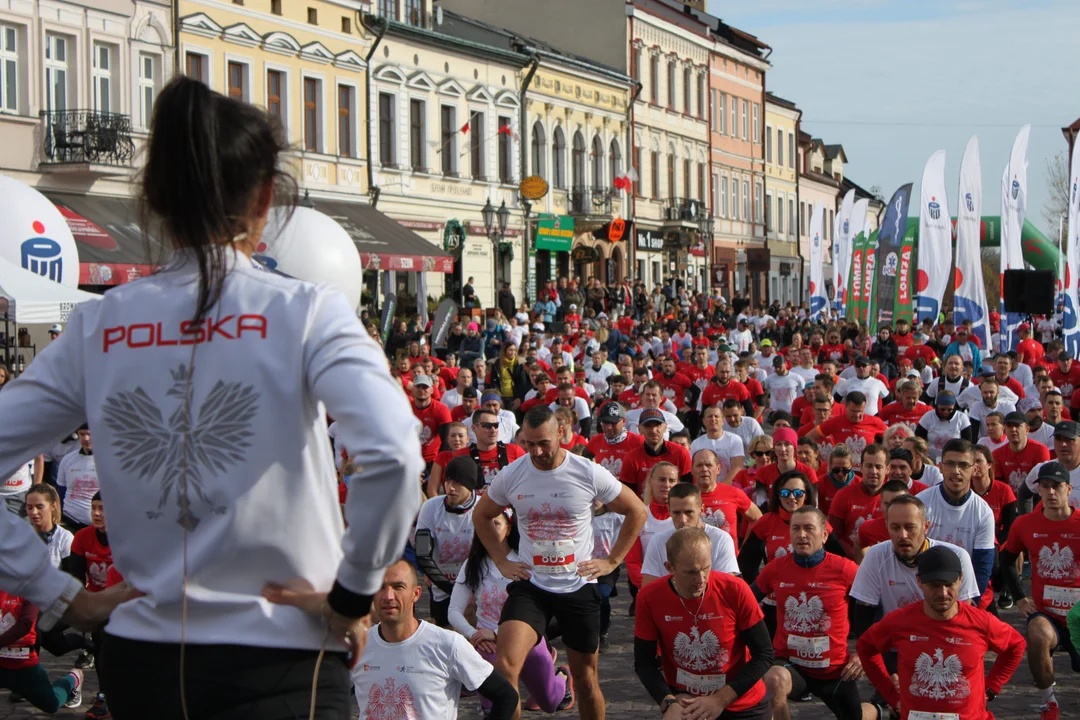 10. PKO Bieg Niepodległości - Galeria z rozgrzewki oraz startu biegu