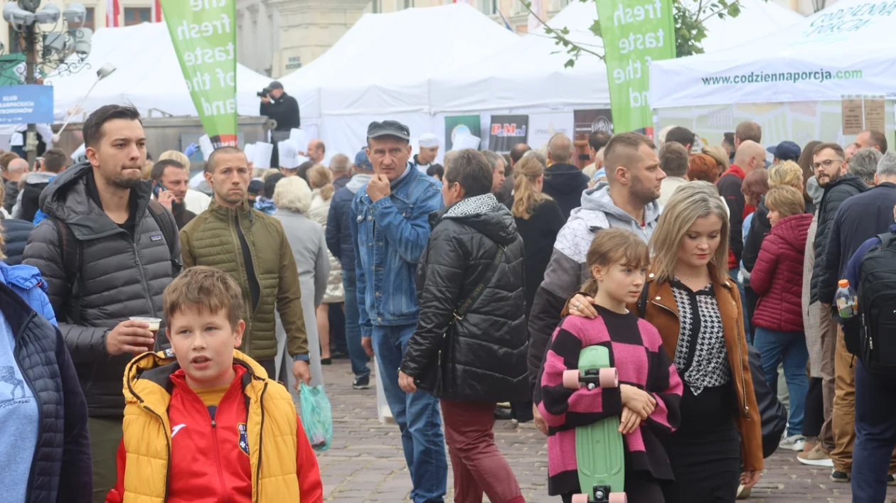 Drugi dzień festiwalu "Karpaty na Widelcu". Robert Makłowicz docenił Rzeszów [ZDJĘCIA, WIDEO]