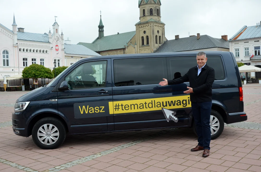 Bus #tematdlauwagi w Sanoku. Dziennikarze z TVN UWAGA! rozmawiali z mieszkańcami Sanoka - Zdjęcie główne