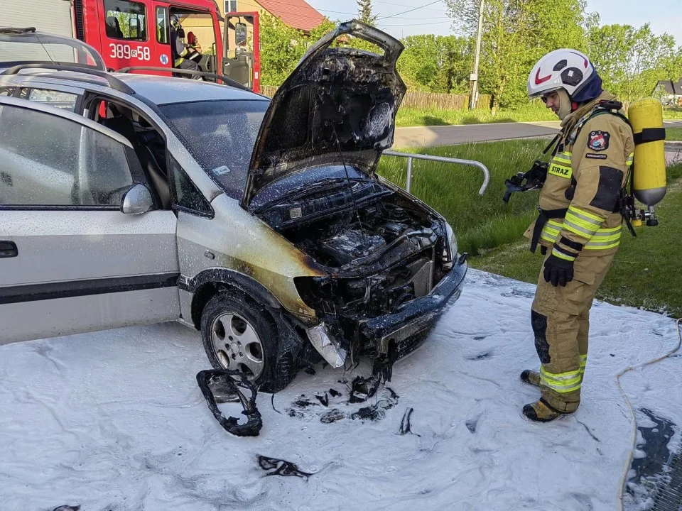 Pożar samochodu w Tarnobrzegu-Wielowsi