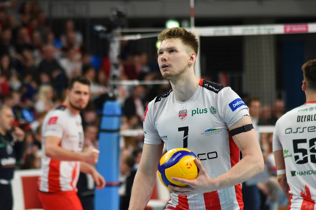 Pierwszy półfinałowy mecz siatkarskiej PlusLigi: Asseco Resovia Rzeszów - Grupa Azoty ZAKSA Kędzierzyn-Koźle (2:3)