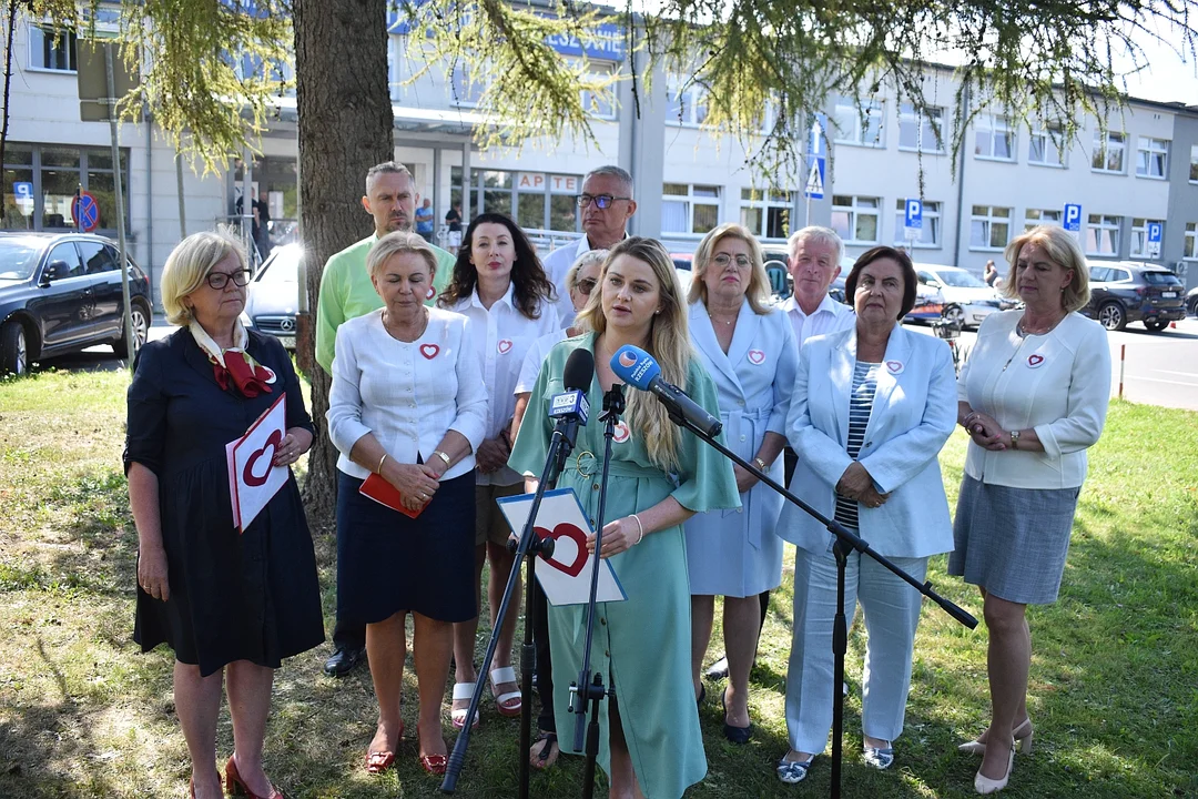 Konferencja przedstawicieli Koalicji Obywatelskiej na temat stanu służby zdrowia na Podkarpaciu