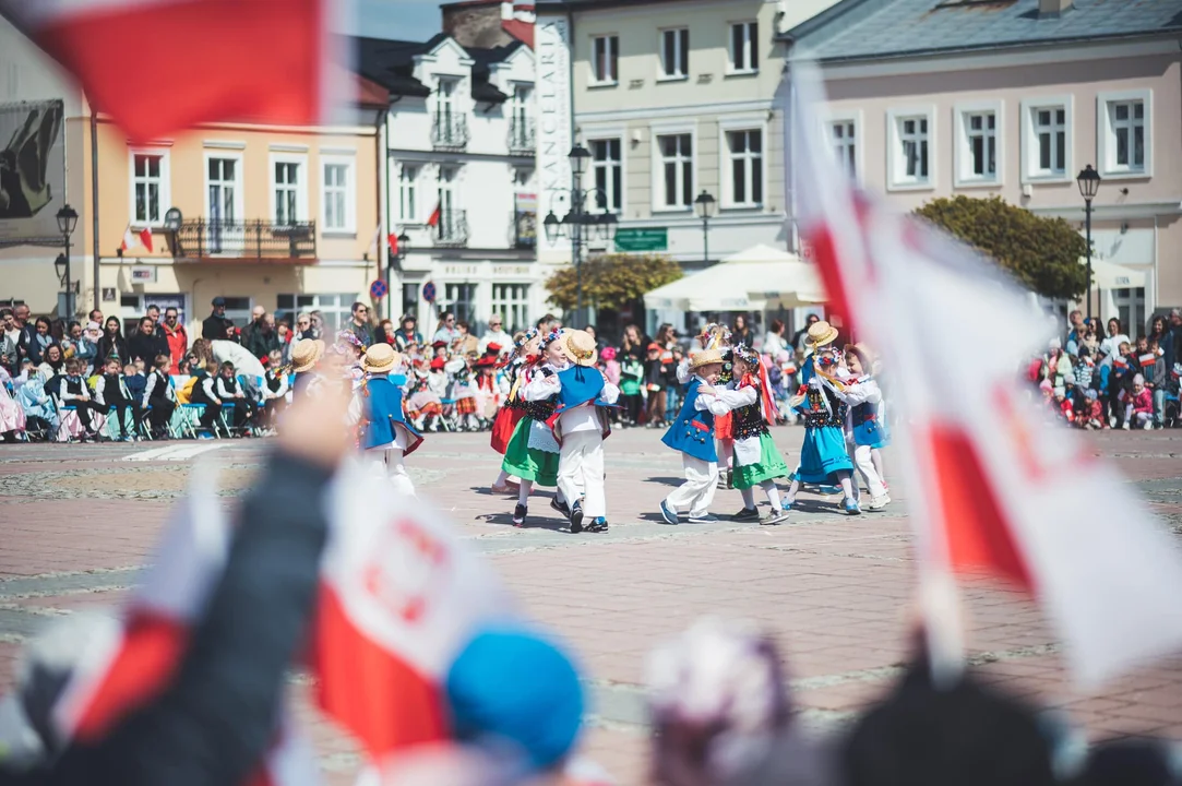 Przedszkolaki z Biało-Czerwoną