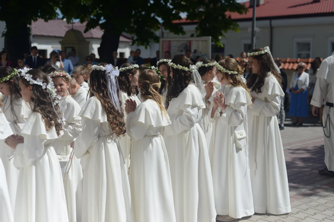 Pierwsza Komunia Święta w tarnobrzeskich kościołach w 2022 roku