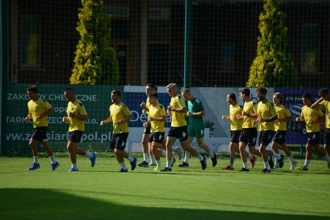 Pierwszy trening piłkarzy Siarki Tarnobrzeg pod wodzą Dariusza Dula