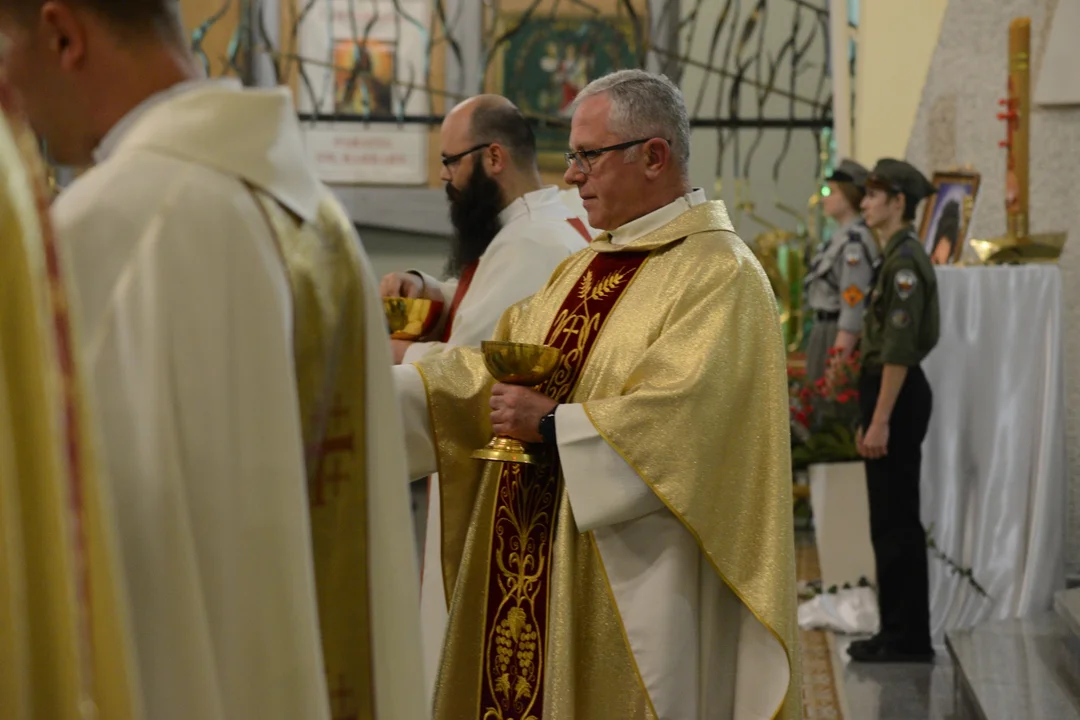 Relikwie bł. Carlo Acutisa, jednego z patronów Światowych Dni Młodzieży, w Parafii Św. Barbary w Tarnobrzegu
