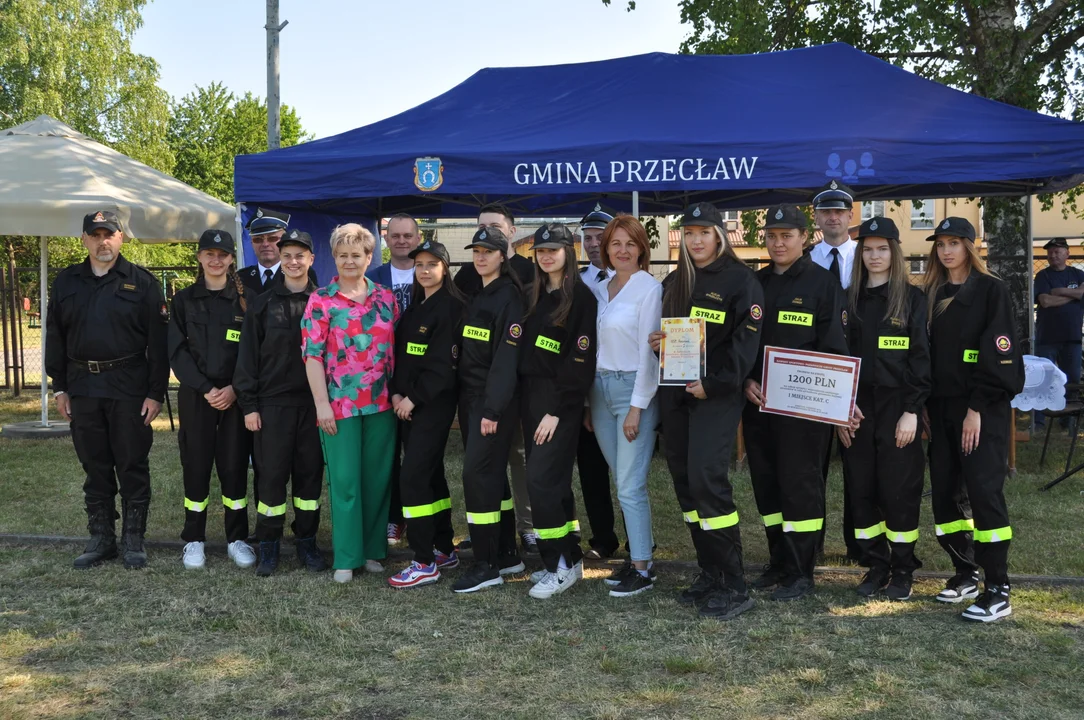 Nasze bezpieczeństwo w ich rękach! Gminne zawody sportowo-pożarnicze w Dobryninie [ZDJĘCIA] - Zdjęcie główne