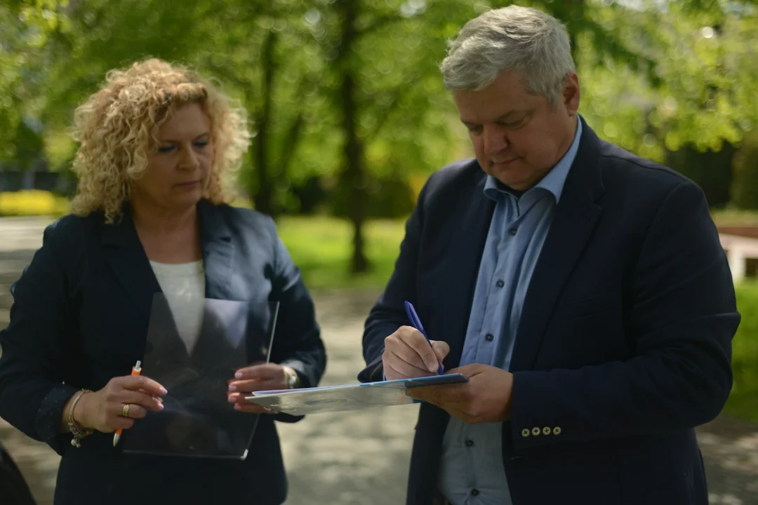 Rusza akcja zbierania podpisów pod wnioskiem o referendum ws. lokalizacji spalarni odpadów nad Jeziorem Tarnobrzeskim