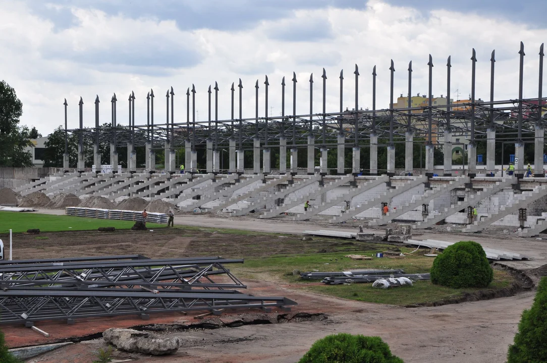 Rozbiórka starego i budowa nowego Stadionu Miejskiego w Mielcu