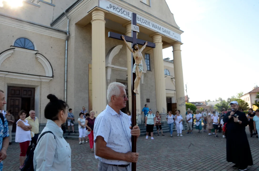 Piesza pielgrzymka z Kolbuszowej do Cmolasu