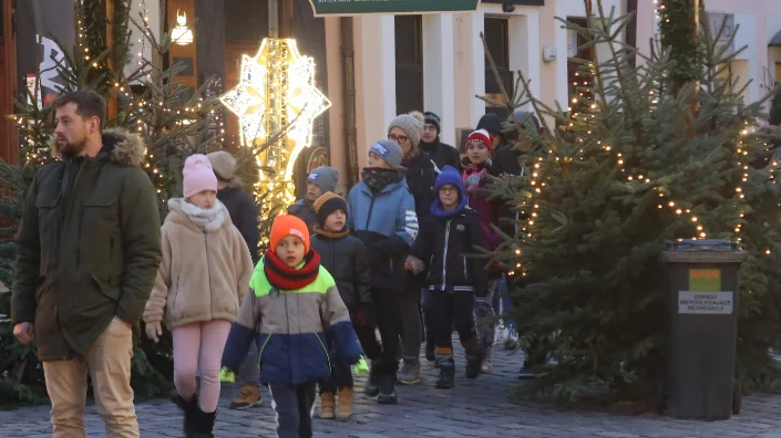 Świąteczne Miasteczko w Rzeszowie w sobotni wieczór [ZDJĘCIA, WIDEO]