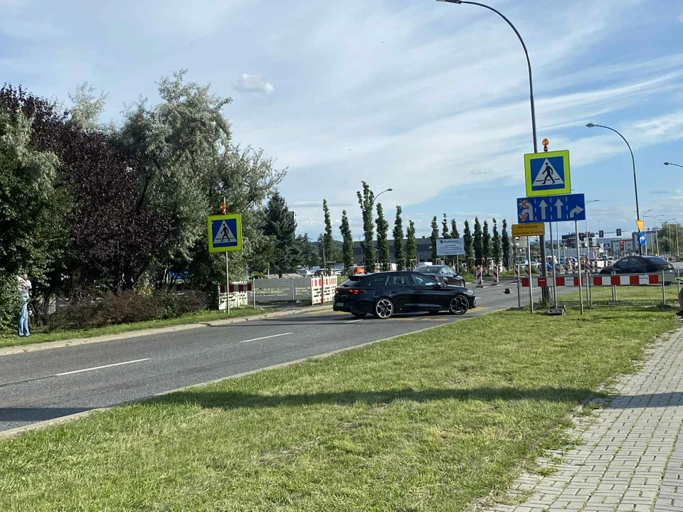 Zderzenie samochodu i hulajnogi
