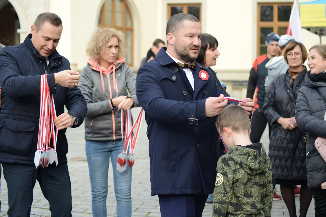 Bieg Historyczny "Dzieci dla Niepodległej" i piknik w Parku Dzikowskim - część 2