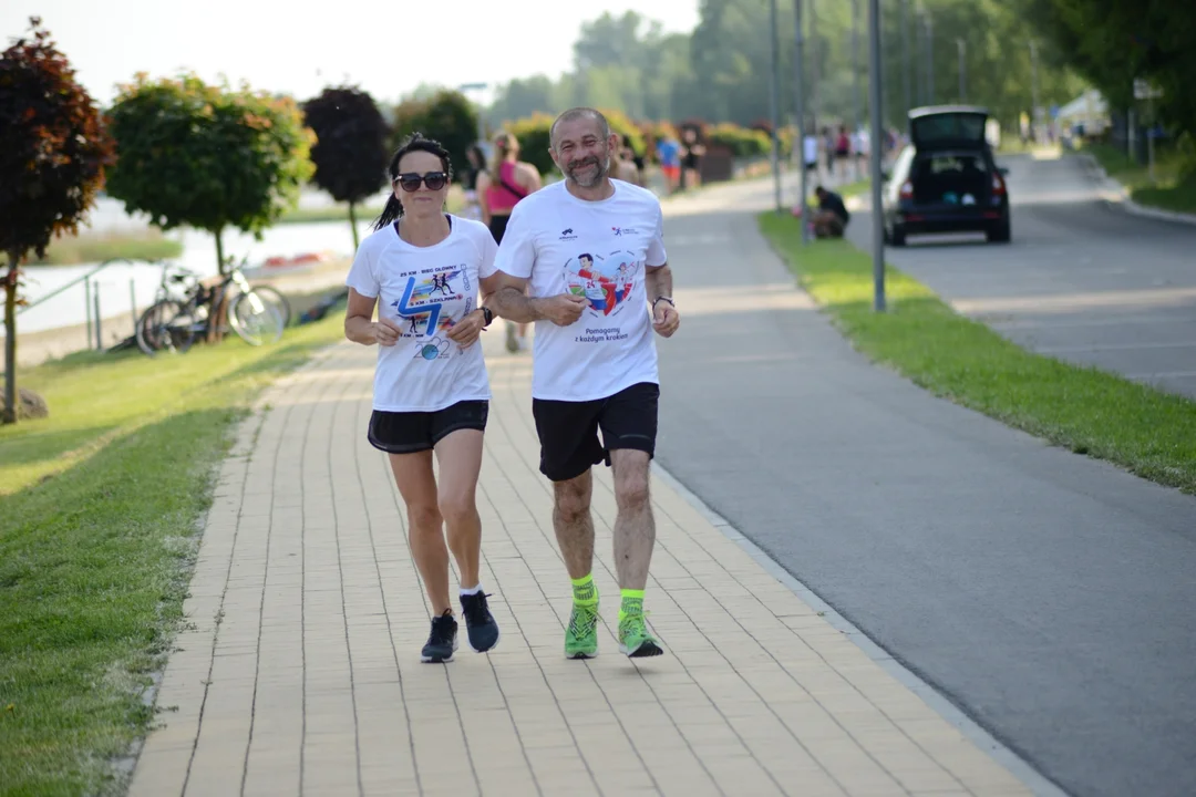 "Biegamy i Pomagamy" nad Jeziorem Tarnobrzeskim - dzień drugi