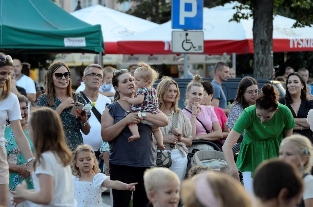 Na festynie w Kolbuszowej zjawiły się tłumy ludzi.