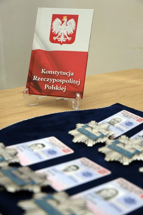 12 nowych policjantów zasili szeregi mieleckiej policji