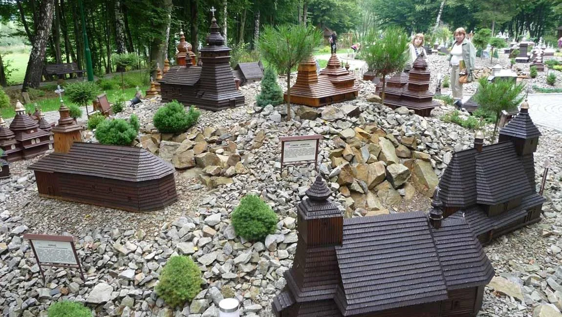 Park Miniatur Centrum Kultury Ekumenicznej w Myczkowcach | Ocena: 4,3 - 1673 opinii