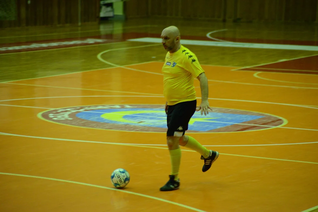 X Halowy Turniej Piłki Nożnej o Puchar Prezydenta Tarnobrzega. Karty "rozdawały" zespoły Siarki i Juniora Zakrzów