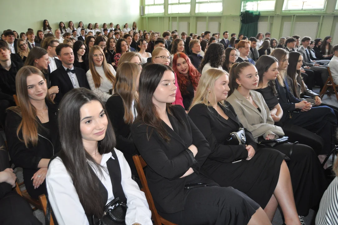 Zakończenie szkoły w I LO im. St. Konarskiego w Mielcu