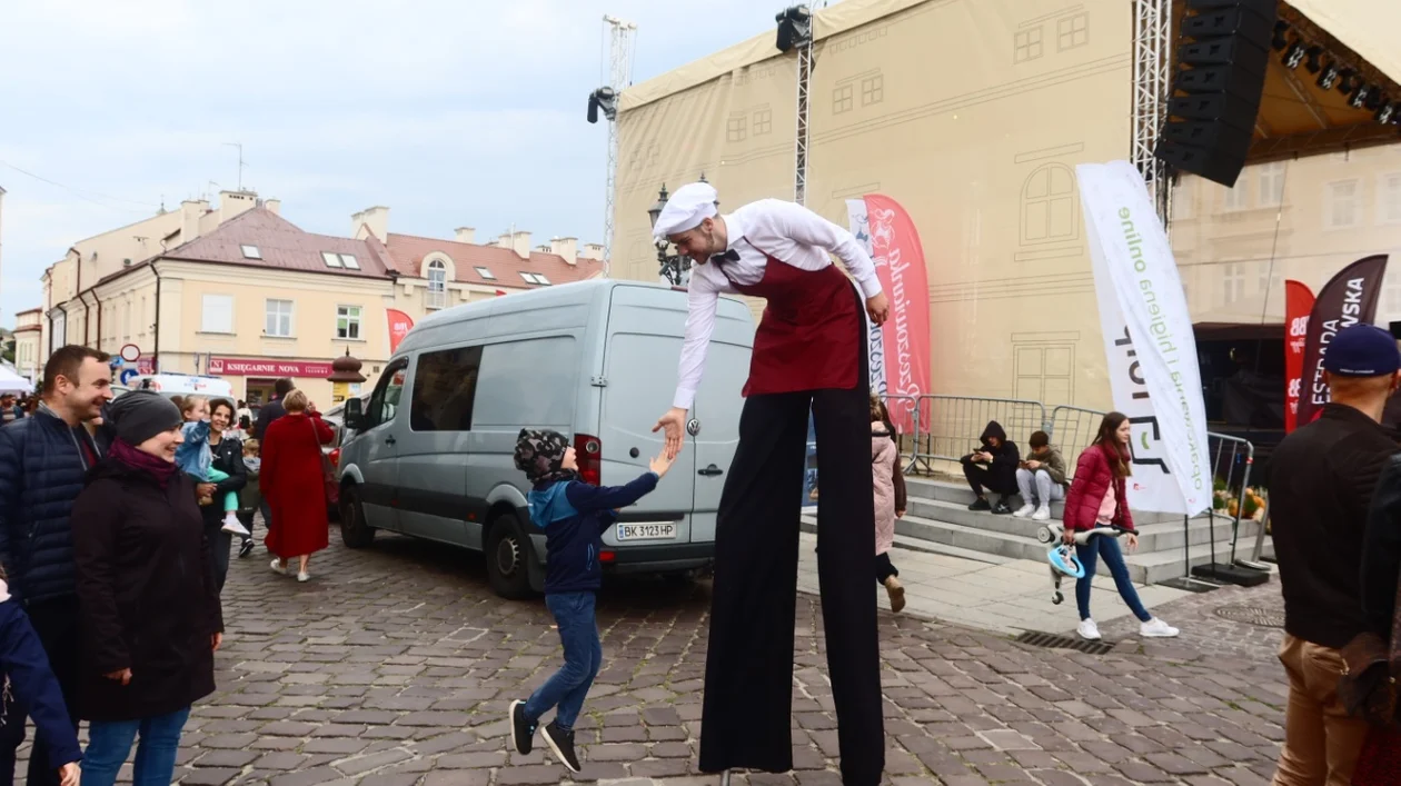 Drugi dzień festiwalu "Karpaty na Widelcu". Robert Makłowicz docenił Rzeszów [ZDJĘCIA, WIDEO]