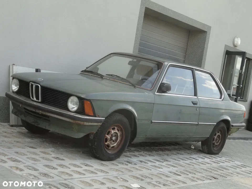 BMW Seria 3, 1982 rok
