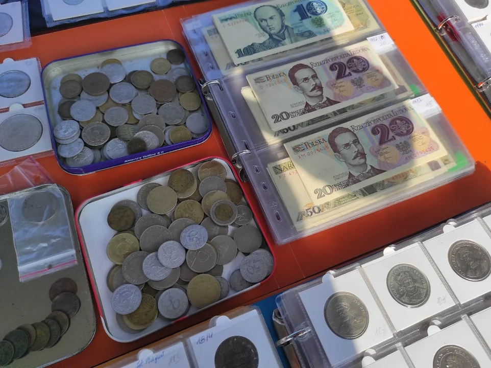Tarnobrzeski Pchli Targ. Co można kupić?
