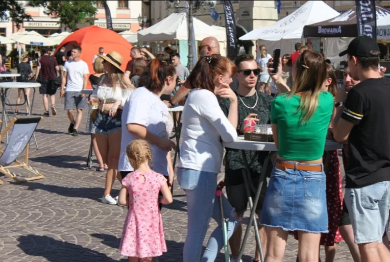 Najlepsze zdjęcia z wakacyjnych atrakcji na rzeszowskim Rynku