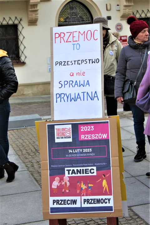 Nazywam się Miliard w Rzeszowie - zatańczyli na Rynku przeciwko przemocy