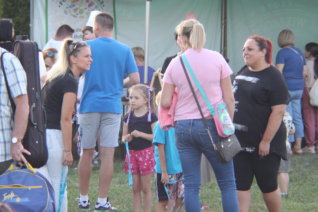 Polsko-ukraińska wioska artystyczna - impreza przyjaźni w Parku Papieskim