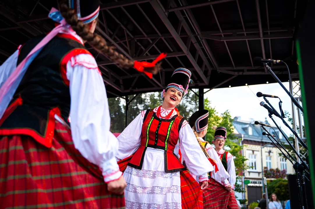 Folklor na mieleckim rynku