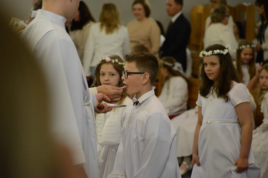 Rocznica Pierwszej Komunii Świętej w Parafii Miłosierdzia Bożego w Tarnobrzegu