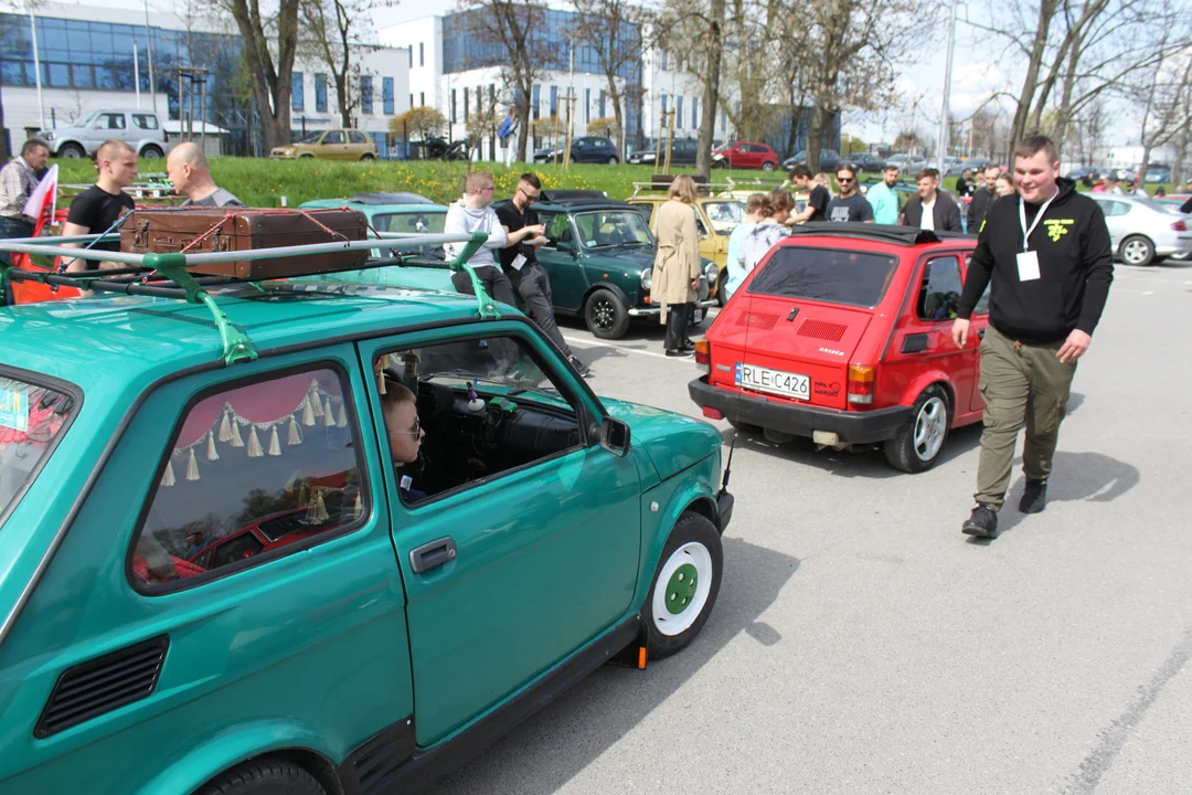 I Spotkanie Rzeszowskich Miłośników Klasyków. Klasyczne i zabytkowe pojazdy na Bulwarach w Rzeszowie