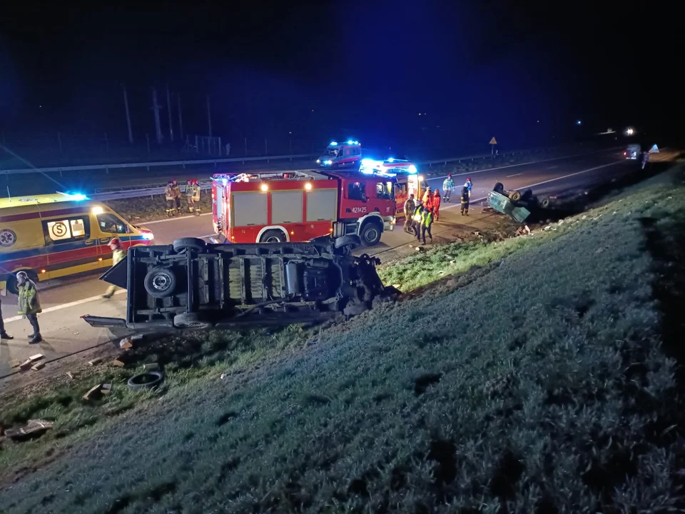 Zderzenie dwóch pojazdów na autostradzie A4! 10 osób w szpitalu - zdjęcia