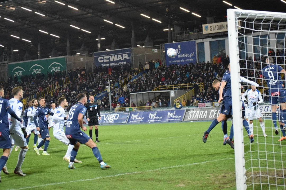 PKO BP Ekstraklasa: Stal Mielec - Lech Poznań - wydarzenia na boisku