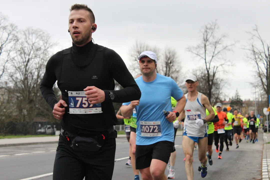 16. PKO Półmaraton Rzeszowski za nami. 1700 biegaczy na ulicach Rzeszowa