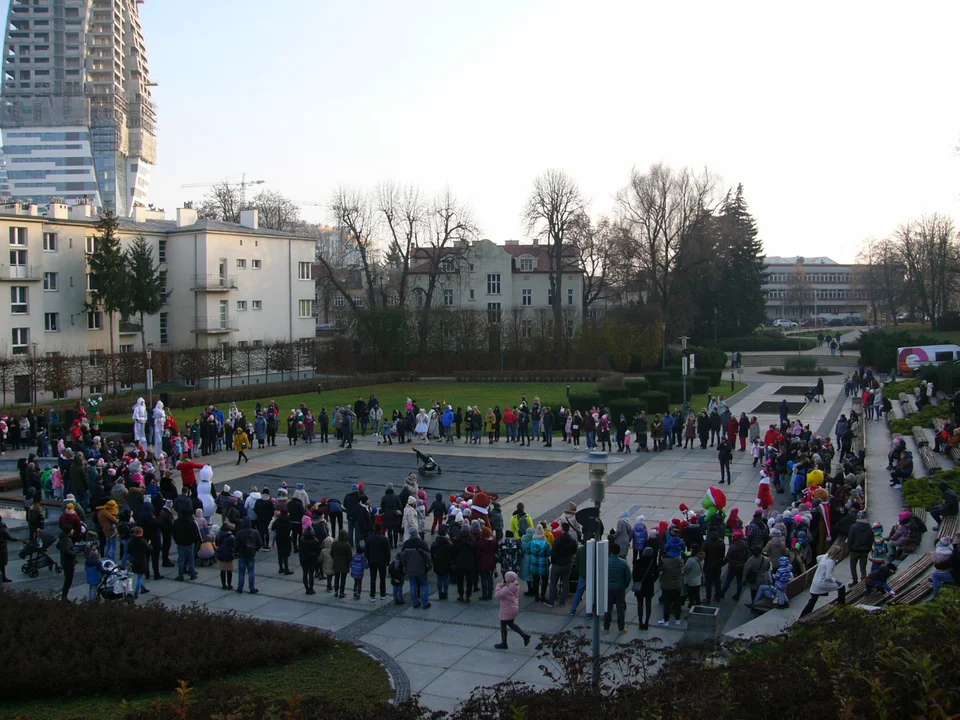 Świąteczne miasteczko w Rzeszowie jest już otwarte