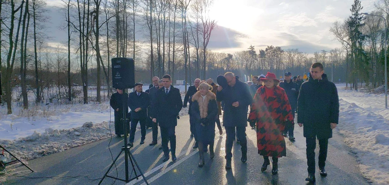 Uroczyste poświęcenie i oddanie do użytku nowego odcinka drogi wojewódzkiej nr 984