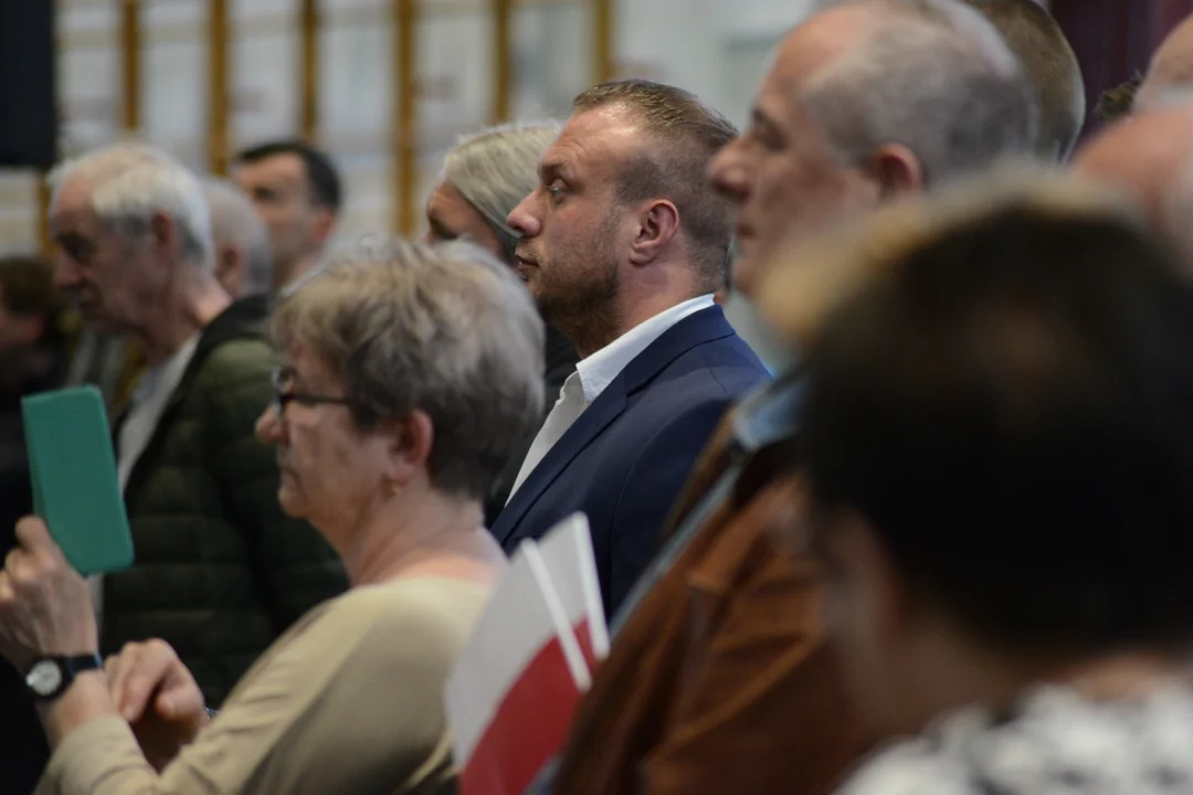 Donald Tusk w Tarnobrzegu. Tłumy mieszkańców na spotkaniu