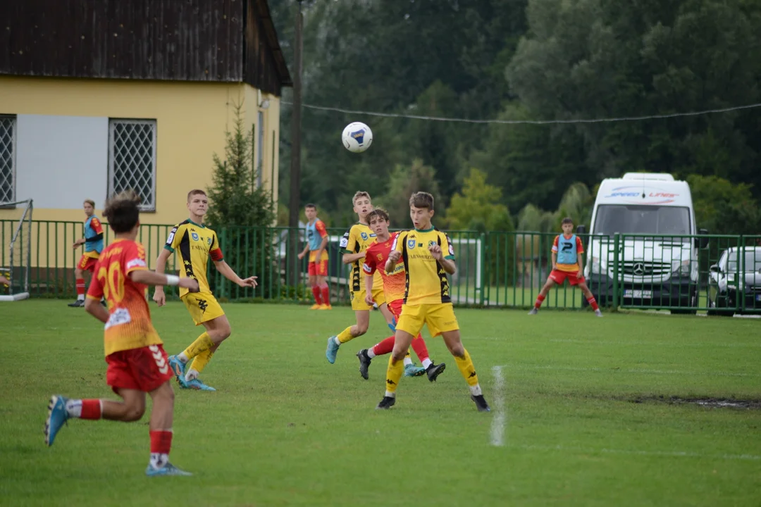 Centralna Liga Juniorów U-15: Siarka Tarnobrzeg - Korona Kielce 6:3