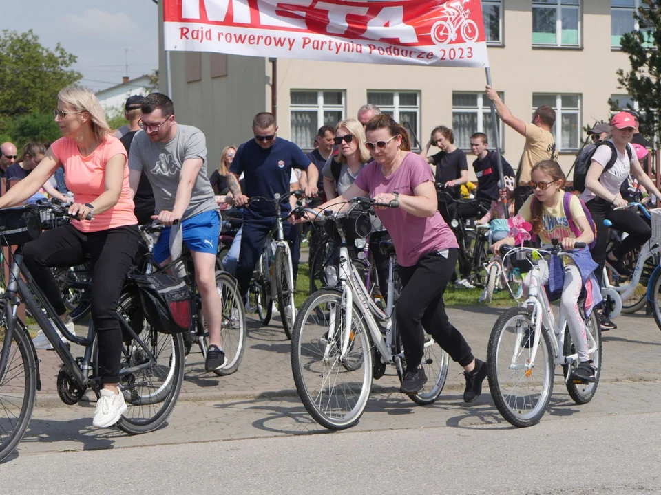 Setki rowerzystów na rajdzie Partynia - Podborze [ZDJĘCIA] - Zdjęcie główne