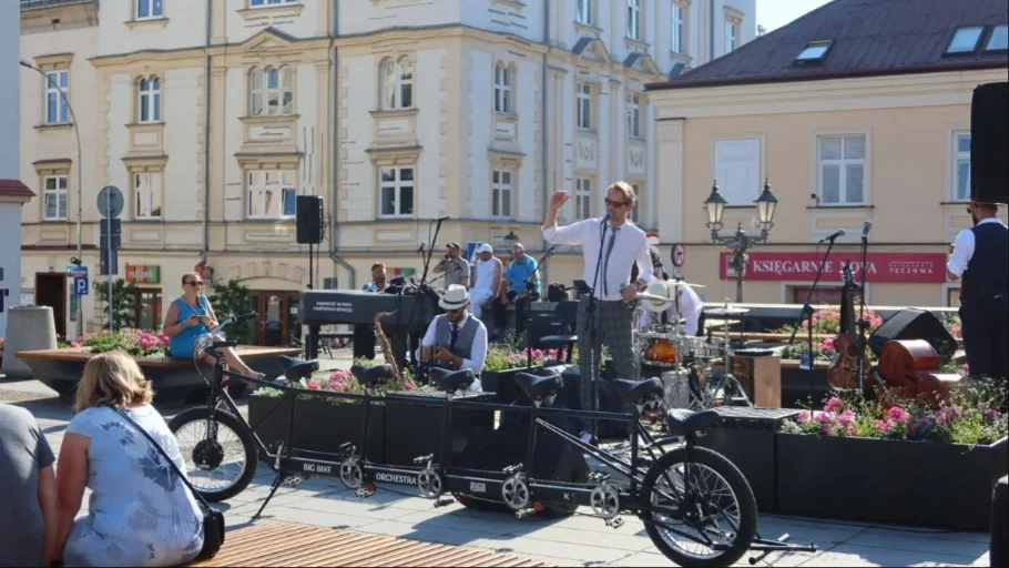 Najlepsze zdjęcia z wakacyjnych atrakcji na rzeszowskim Rynku