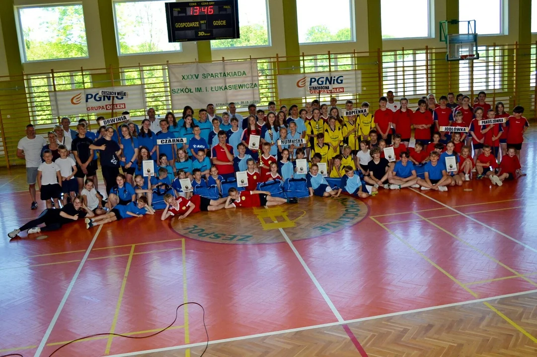 XXXV Spartakiada Szkół im. Ignacego Łukasiewicza - Sportowa rywalizacja i radość! [ZDJĘCIA] - Zdjęcie główne