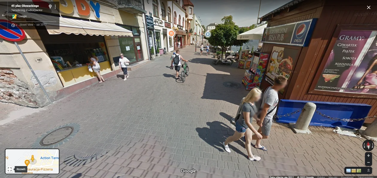 Google Street View - kto został przyłapany przez auto z aparatem