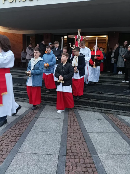 Procesja rezurekcyjna w kościele MBNP w Mielcu