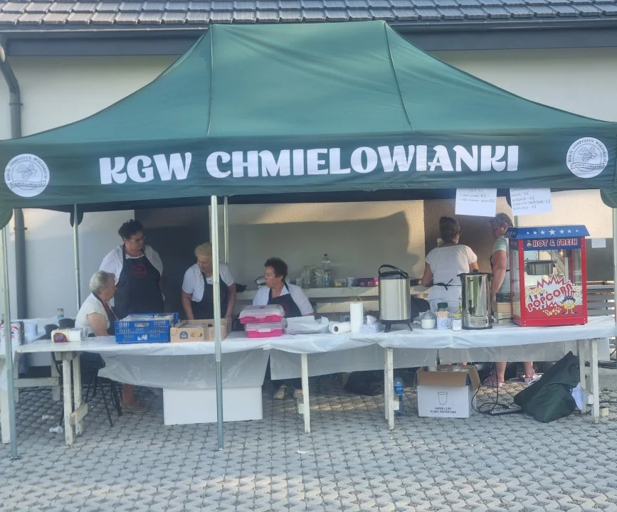 Płomień Chmielów - otworzenie szatni