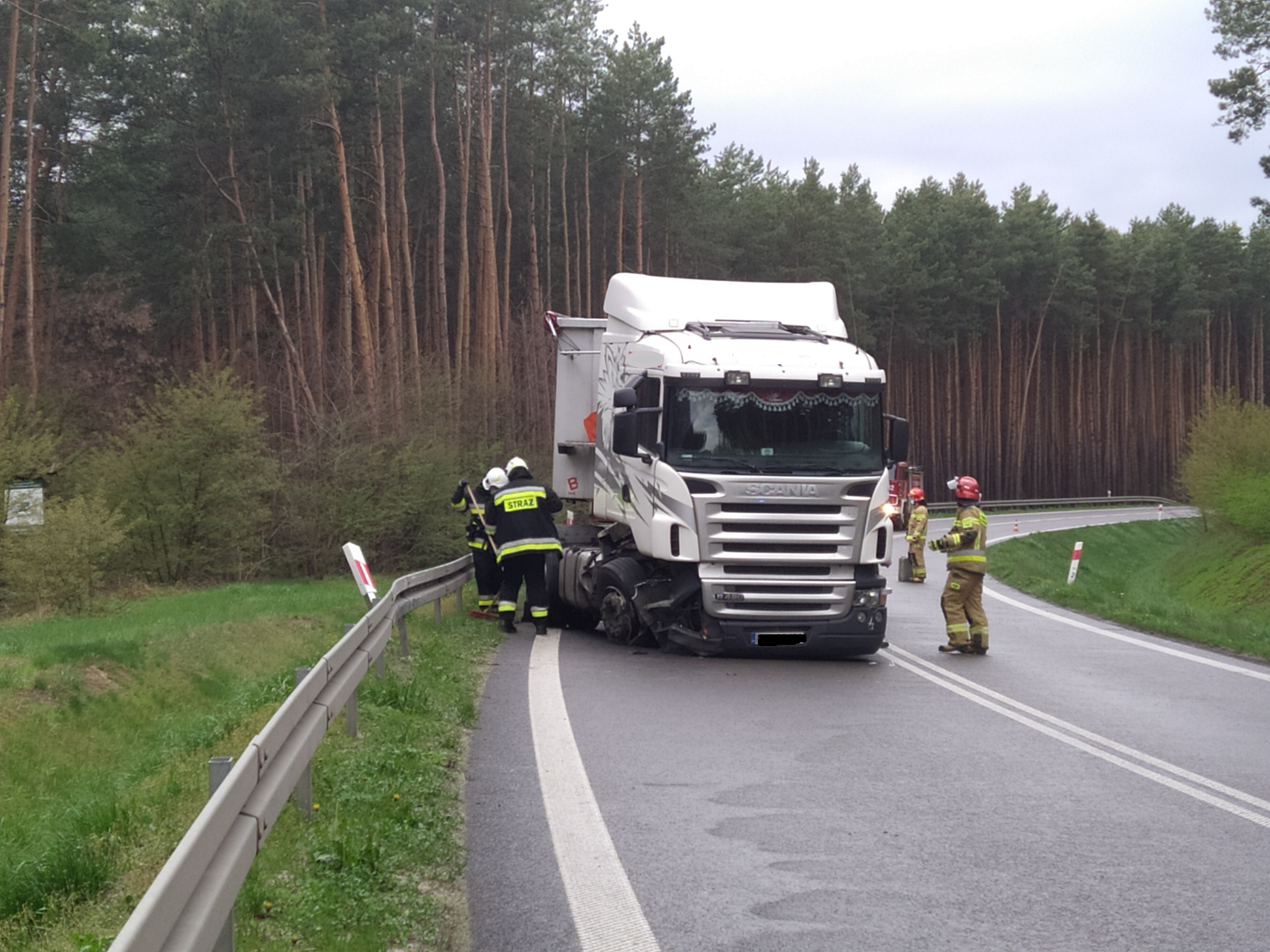 Obwodnica Mielca na wysokości Grochowego całkowicie zablokowana.