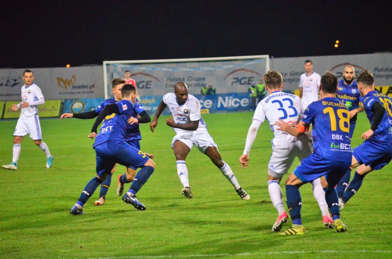 FKS Stal Mielec przegrywa z Stomilem Olsztyn. [1-3] - Zdjęcie główne