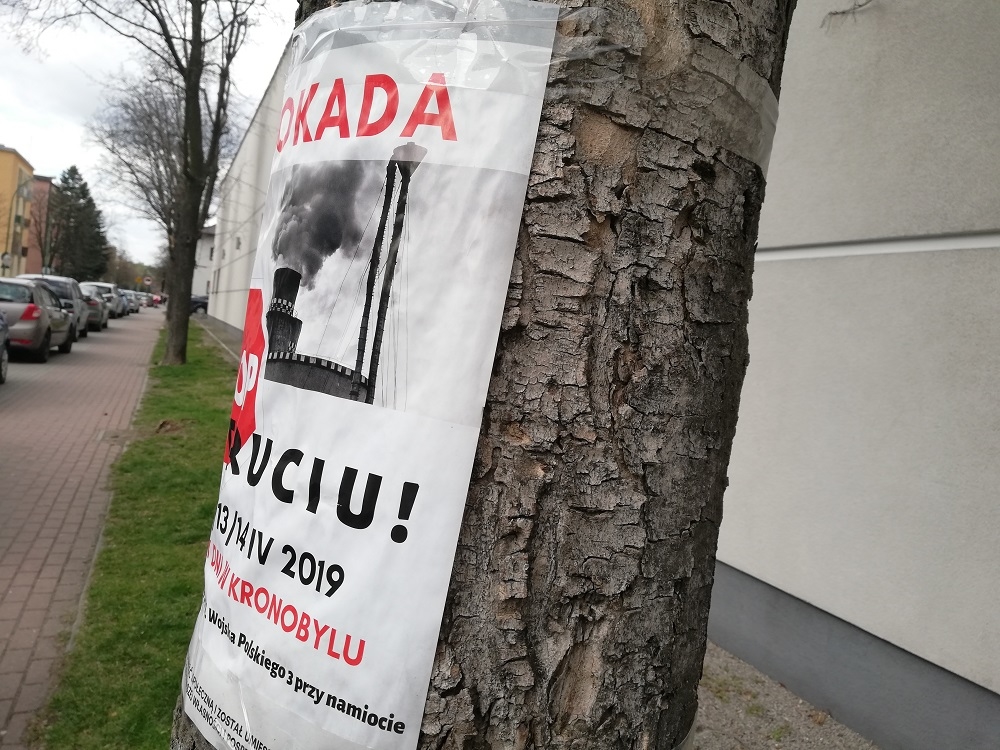 Akcja "Blokada" w Mielcu: Ktoś zrywał plakaty informacyjne o kwietniowym proteście  - Zdjęcie główne