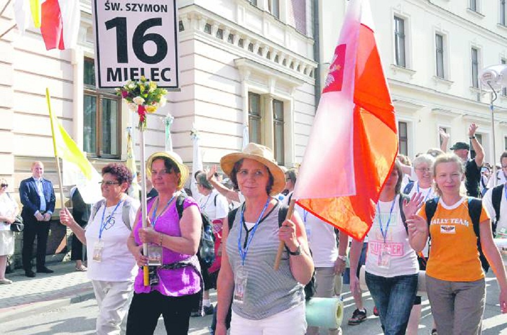 Tęskniąc za drogą. Pielgrzymi na szlaku - Zdjęcie główne