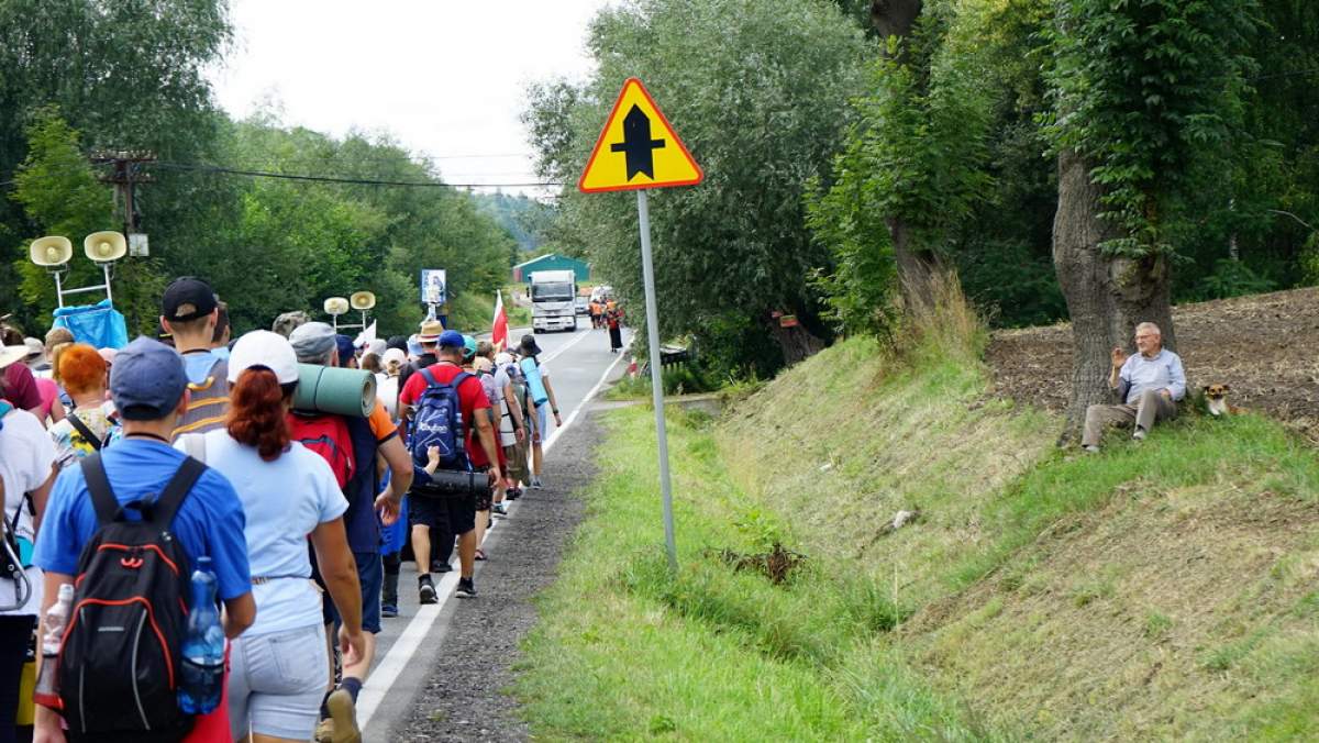 Tarnowska pielgrzymka na Jasna Górę w formie sztafety - Zdjęcie główne